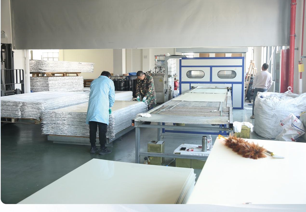 Khu sản xuất vật liệu và mặt nền công nghiệp